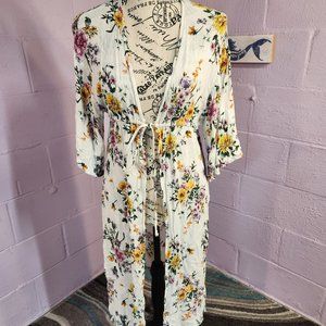 Adam Levine Floral Short Sleeve Duster